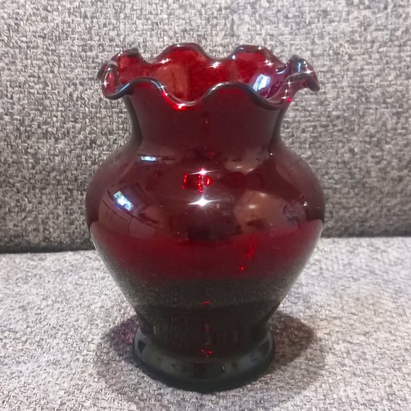 Anchor Hocking | Accents | Vintage Anchor Hocking Ruby Red Glass Vase ...